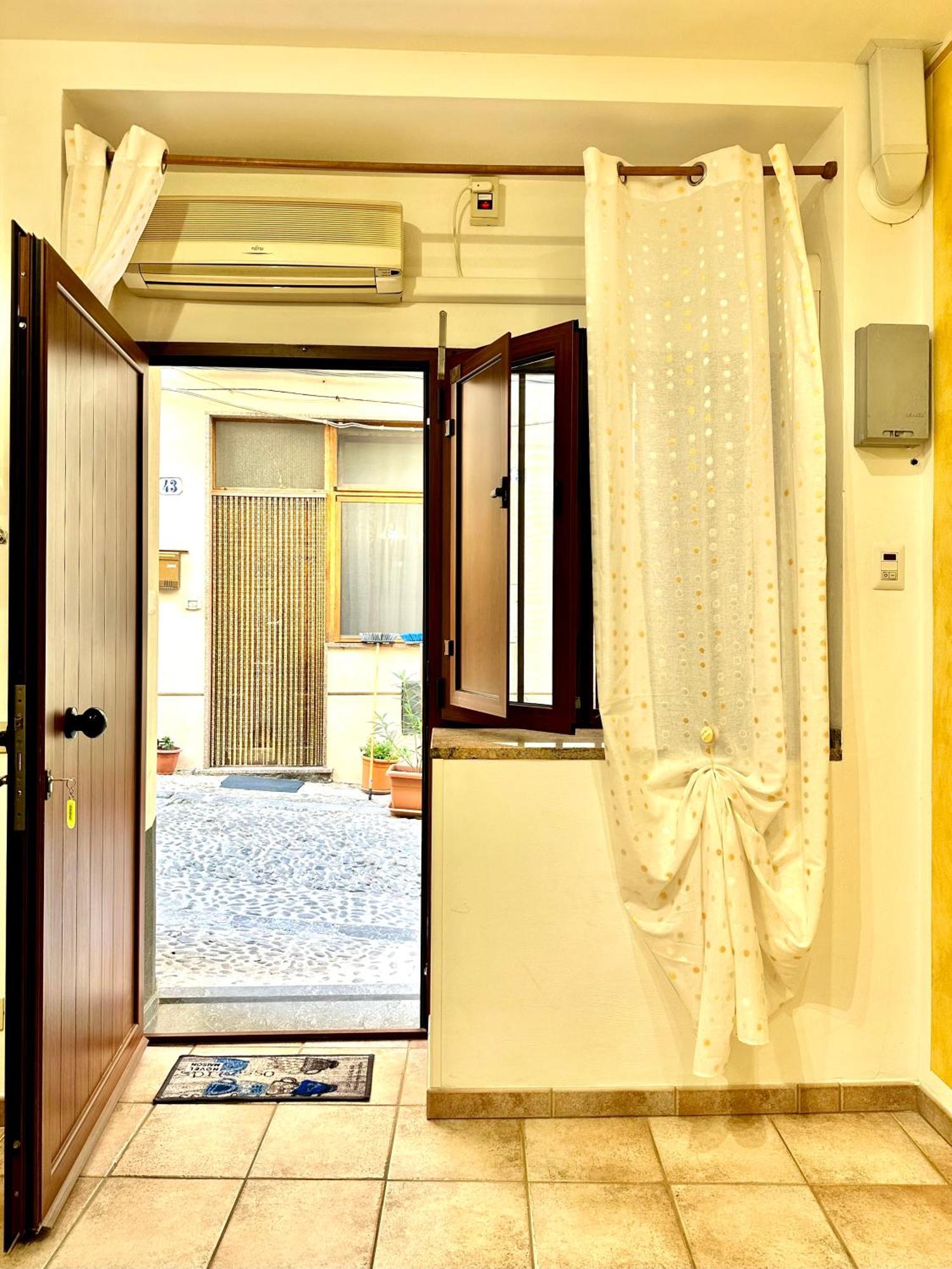 Il Rifugio Del Marinaio By Housilia Apartman Cefalù Kültér fotó